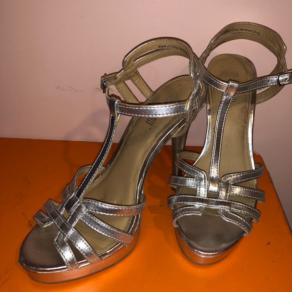 silver heels!!!!
